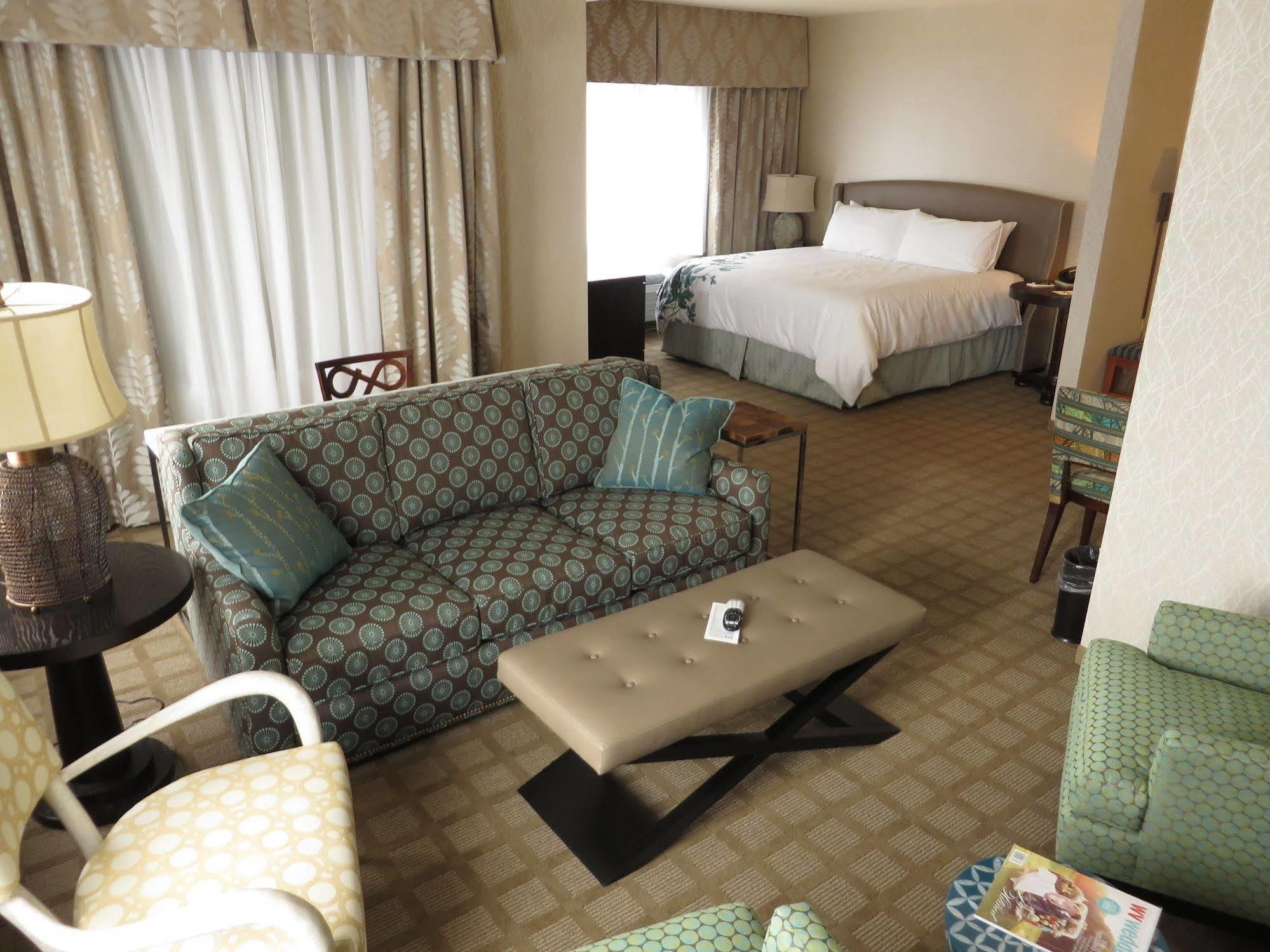 วินเกท บาย วินด์แฮม เอลกินส์ Hotel ภายนอก รูปภาพ