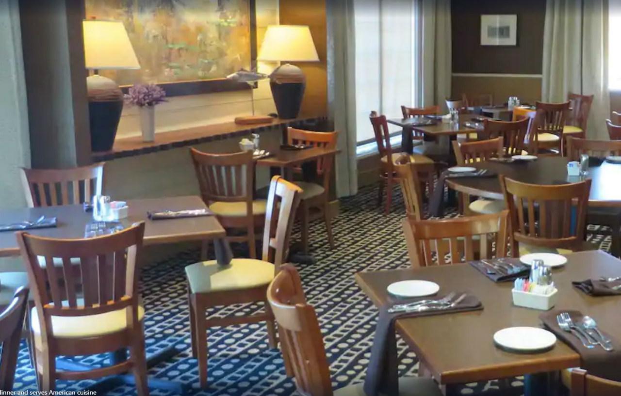 วินเกท บาย วินด์แฮม เอลกินส์ Hotel ภายนอก รูปภาพ
